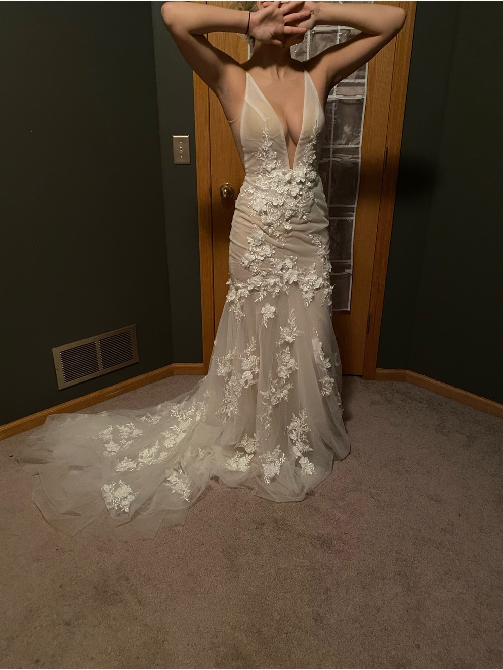 Plunging Lace Appliqué Mermaid Wedding Dress in Cream